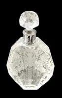Small octagonal-shaped perfume bottle made of cut crystal