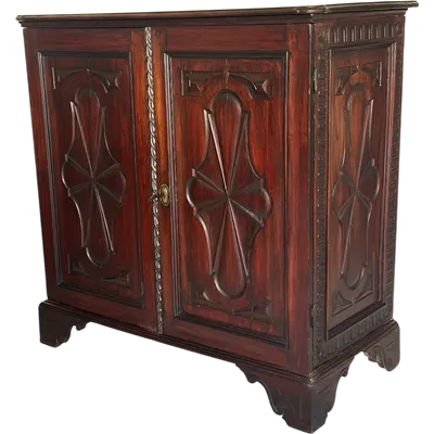 Buffet mi-armoire. Gênes, style Louis XIV