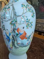 Chinese porcelain vase with polychrome enamel decoration