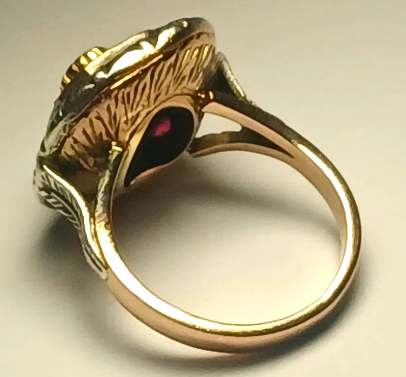  Gold and silver ring with a central ruby surrounded by rubies and diamond roses. Sicily 