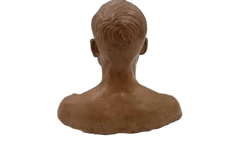 Half-bust sculpture of a man, dated 1946 - VINCENZI CESARINO (1914–2011)