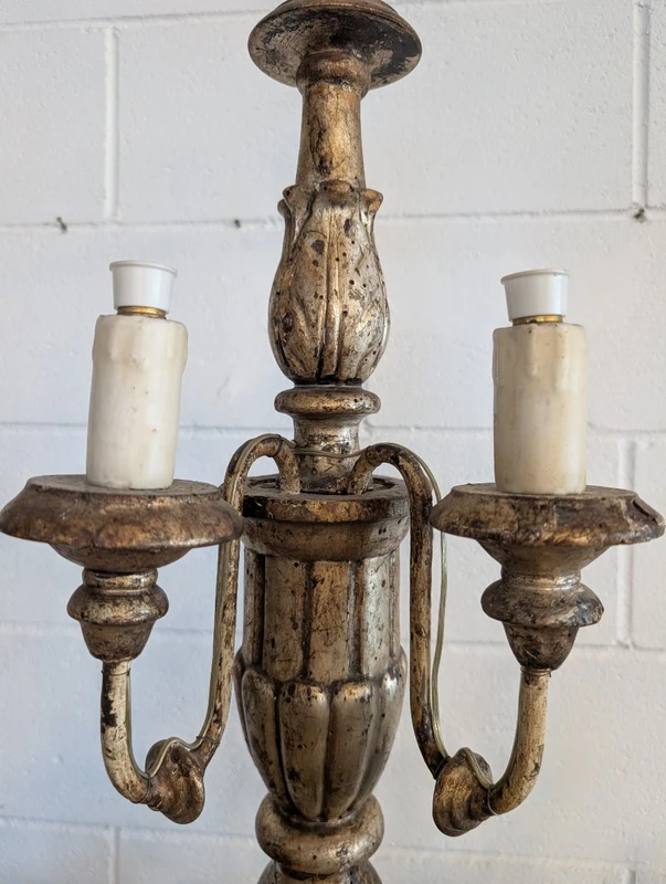 Antique fifteen-light church candelabrum made of gilded wood – Tuscany, late 18th century.