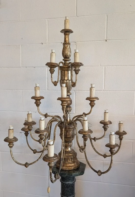Antique fifteen-light church candelabrum made of gilded wood – Tuscany, late 18th century.
