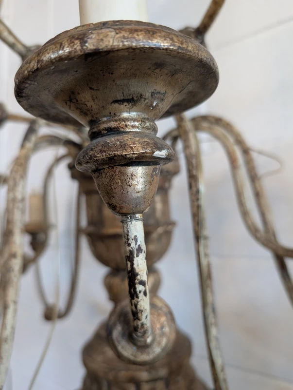 Antique fifteen-light church candelabrum made of gilded wood – Tuscany, late 18th century.