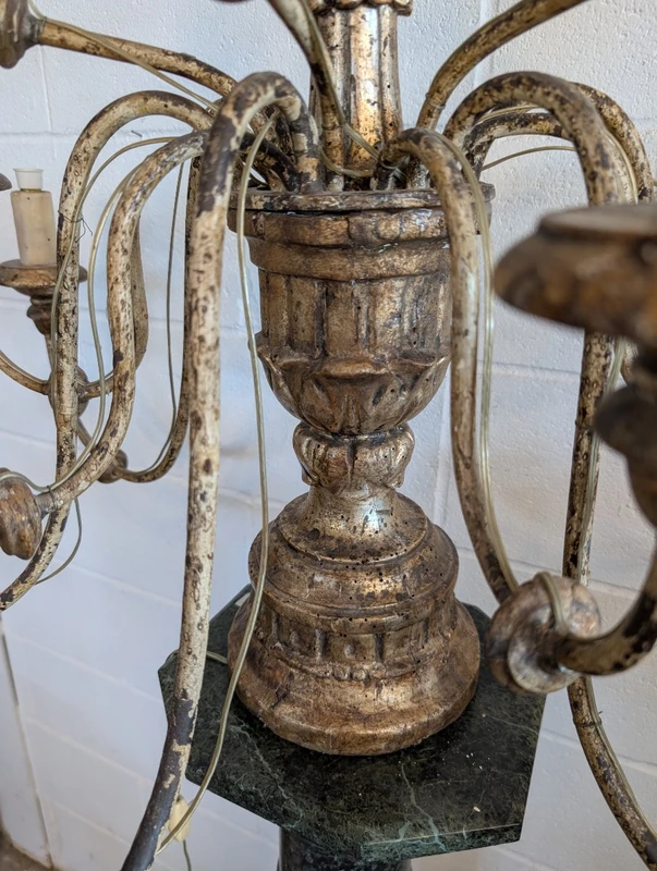 Antique fifteen-light church candelabrum made of gilded wood – Tuscany, late 18th century.