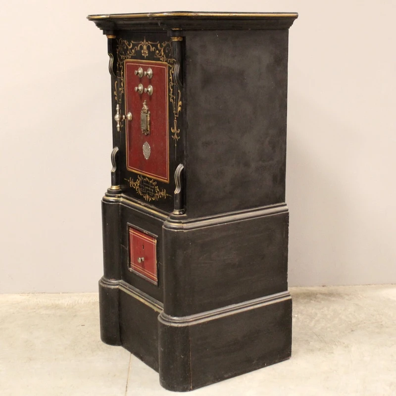 Antique 19th-century chest-style safe
