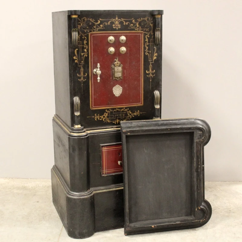 Antique 19th-century chest-style safe