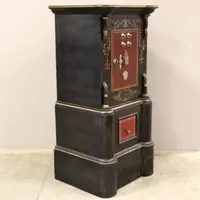 Antique 19th-century chest-style safe