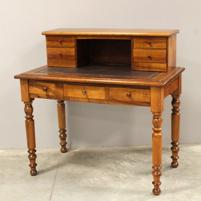 Antique Louis-Philippe writing desk in walnut, 19th century