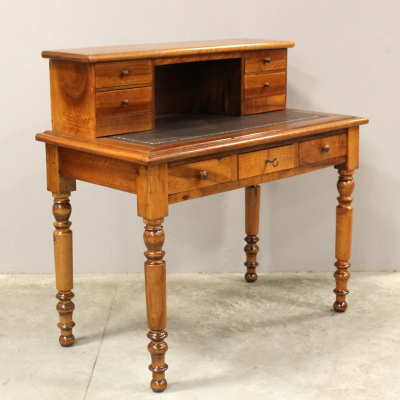 Antique Louis-Philippe writing desk in walnut, 19th century
