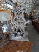 Coppia di candelieri d'altare a cinque luci in legno intagliato e argentato – Toscana, XVIII secolo