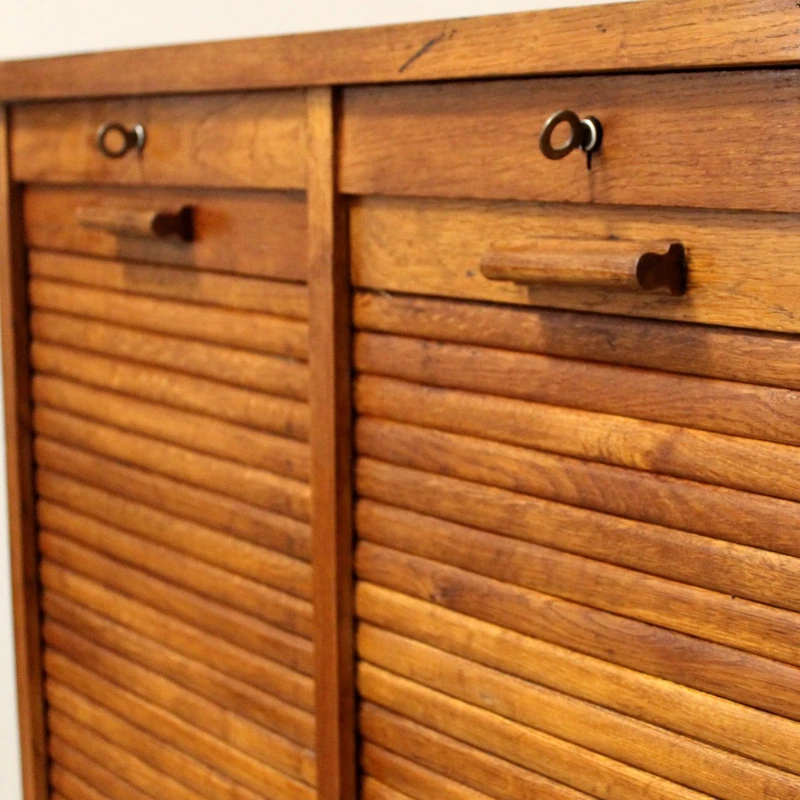 Ancien classeur à volets coulissants pour archives, en chêne