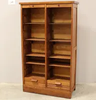 Ancien classeur à volets coulissants pour archives, en chêne