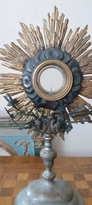 Ostensoir ancien en métal argenté et en partie en argent, H. 53 cm