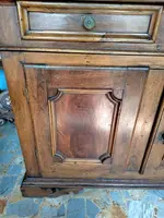 18th-century two-door sideboard in Piedmont walnut