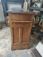 18th-century two-door sideboard in Piedmont walnut