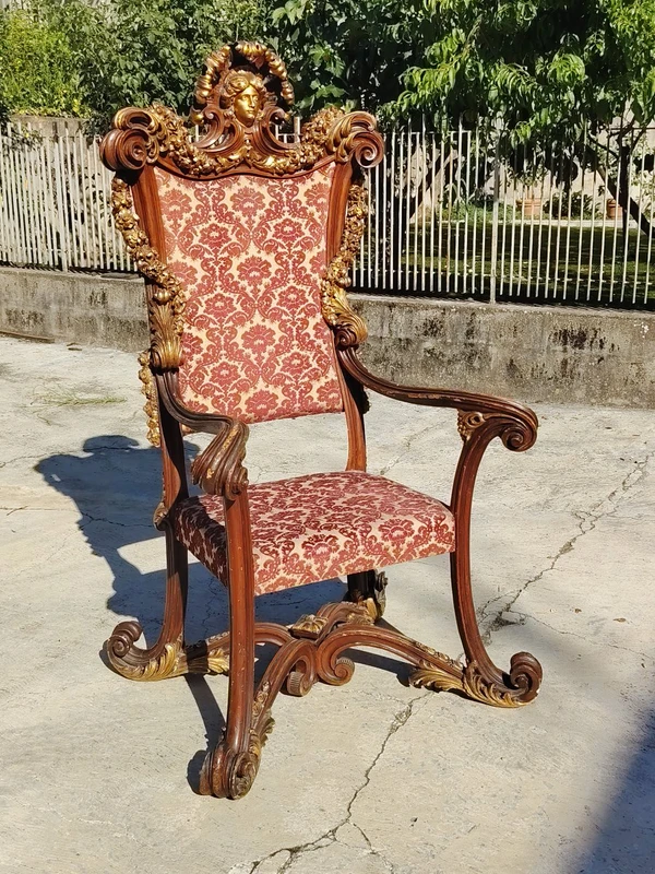 Large, carved Baroque ceremonial throne from the 19th century