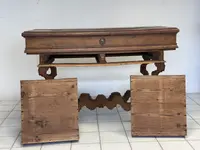 Bureau « San Filippo » de style Louis XIV, datant de la fin du XVIIe siècle, provenant de la région de Vénétie.