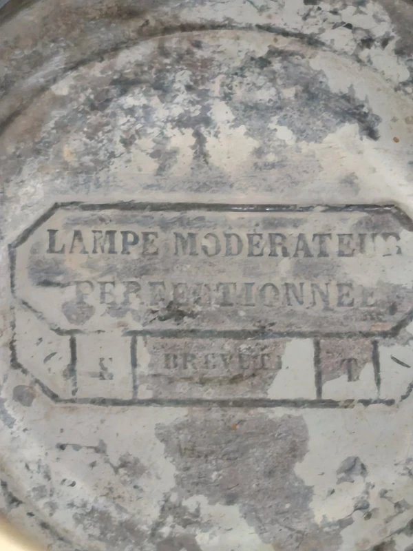 Grande lampada a petrolio da tavolo antica in bronzo in stile neoclassico, fine 800
