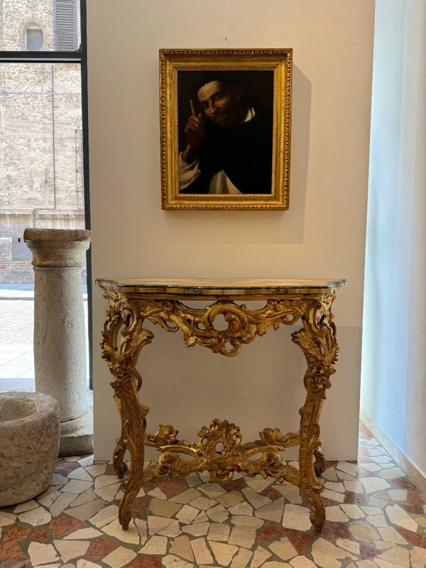 Console romaine du XVIIIe siècle.