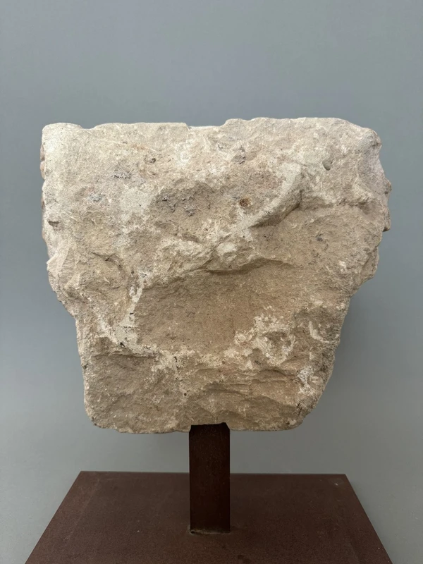 Capitello corinzio a colonna piatta - prima metà del XVI sec.