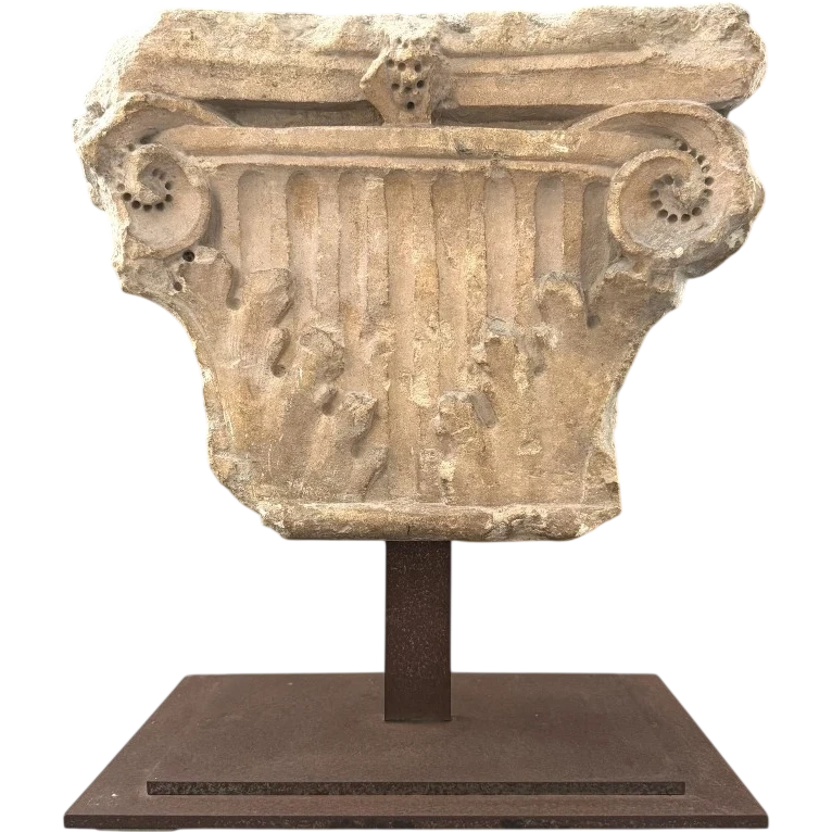 Capitello corinzio a colonna piatta - prima metà del XVI sec.