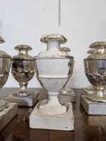 Gruppo di sei porta palme in legno scolpito e argentato