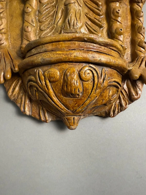 Rara acquasantiera ispano-moresca in terracotta - periodo XVIII secolo