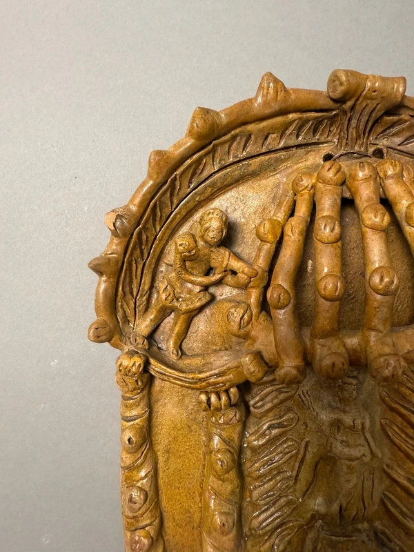 Rara acquasantiera ispano-moresca in terracotta - periodo XVIII secolo