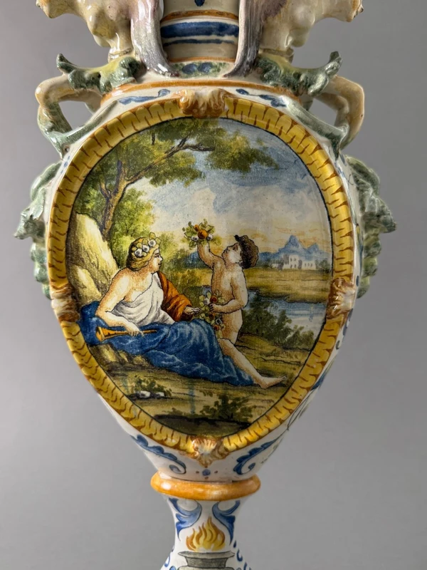 Anfora in ceramica maiolicata - seconda metà del XIX secolo