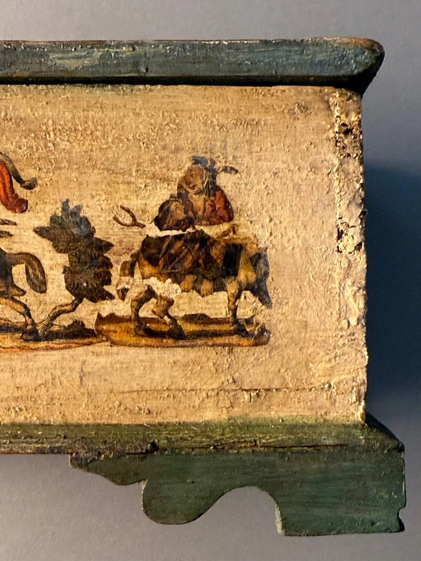 Box in plain lacquer—18th century