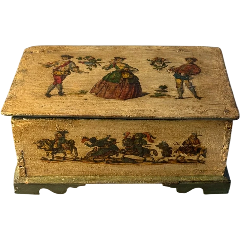 Box in plain lacquer—18th century