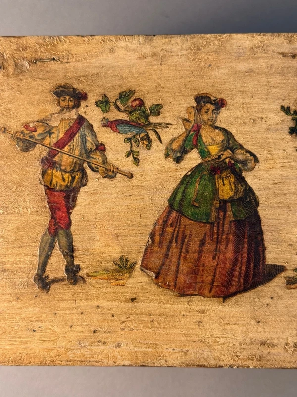 Box in plain lacquer—18th century