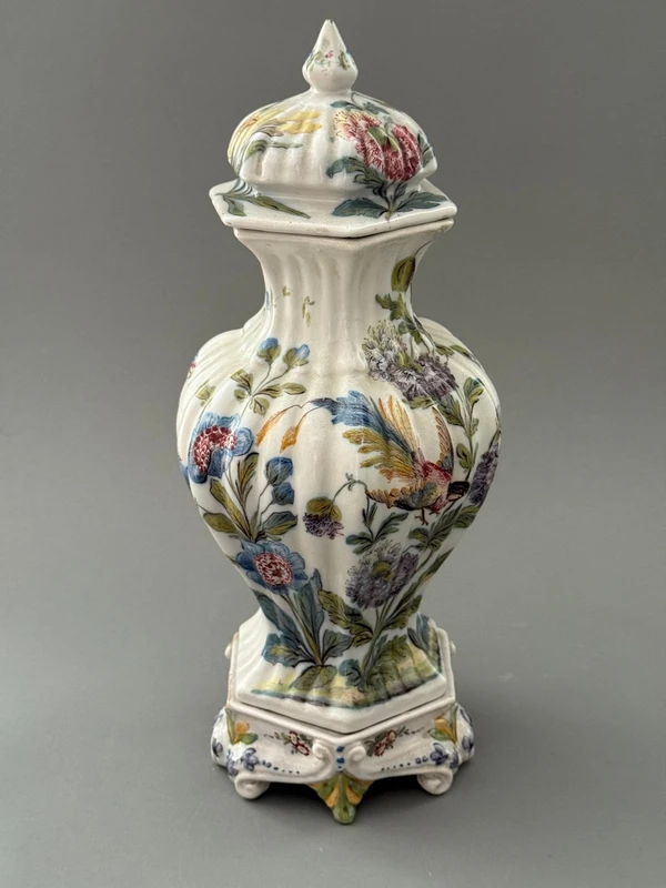 Vases « potiche » en majolique de la manufacture Antonibon, Nove Di Bassano – XIXe siècle