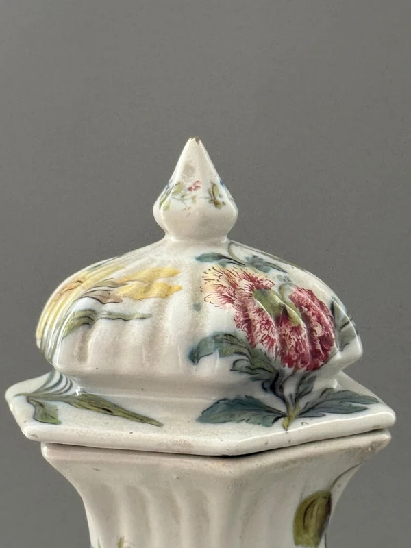 Vases « potiche » en majolique de la manufacture Antonibon, Nove Di Bassano – XIXe siècle