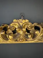 Cadre en bois sculpté et doré. Bologne, XVIIe siècle