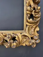 Cadre en bois sculpté et doré. Bologne, XVIIe siècle
