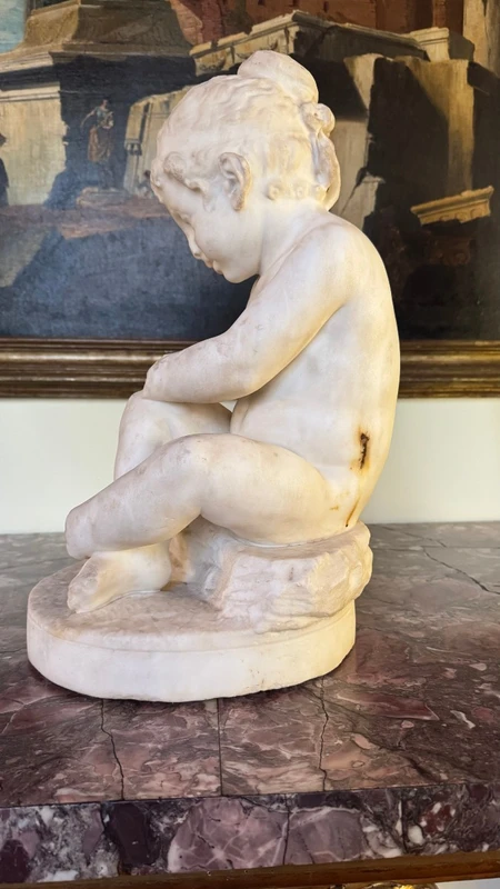 Bambina in marmo statuario - fine XVIII secolo