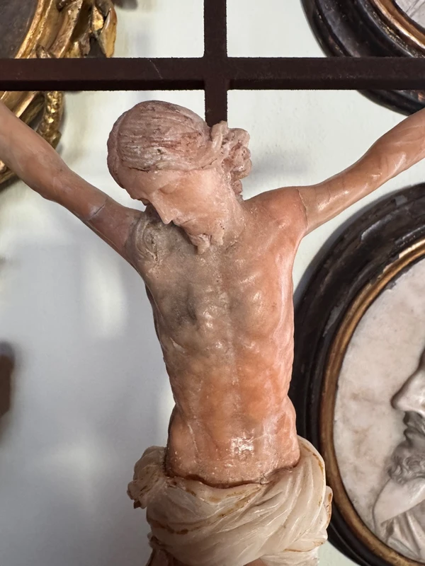 Christ in pink alabaster. 18th century