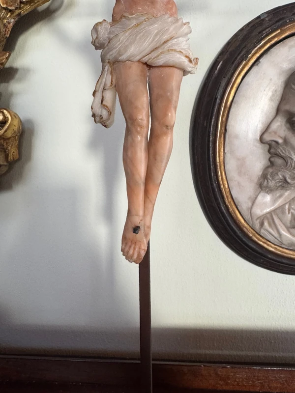 Christ in pink alabaster. 18th century
