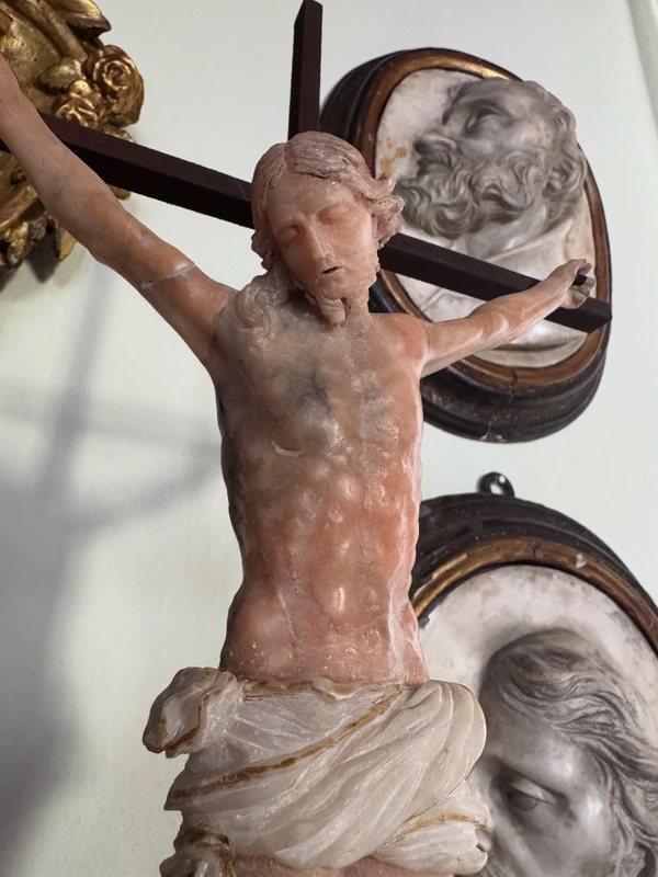 Christ in pink alabaster. 18th century