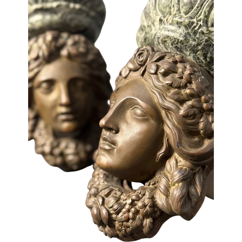 Pair of decorative shelves in bronze and Verde Alpi marble—first half of the 19th century