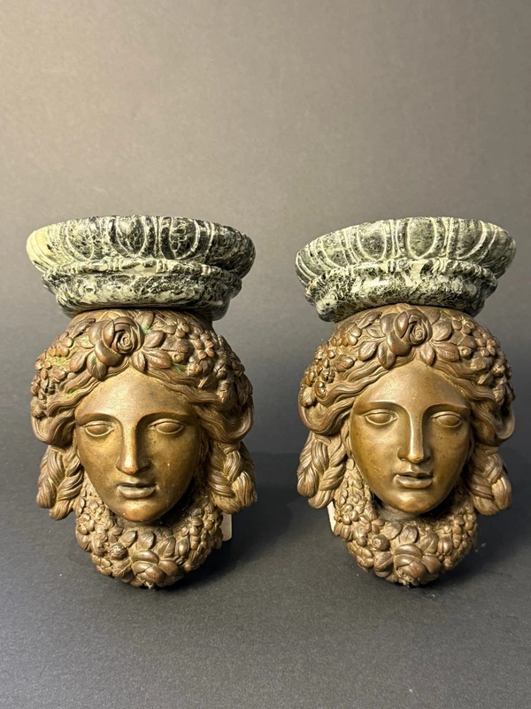 Pair of decorative shelves in bronze and Verde Alpi marble—first half of the 19th century
