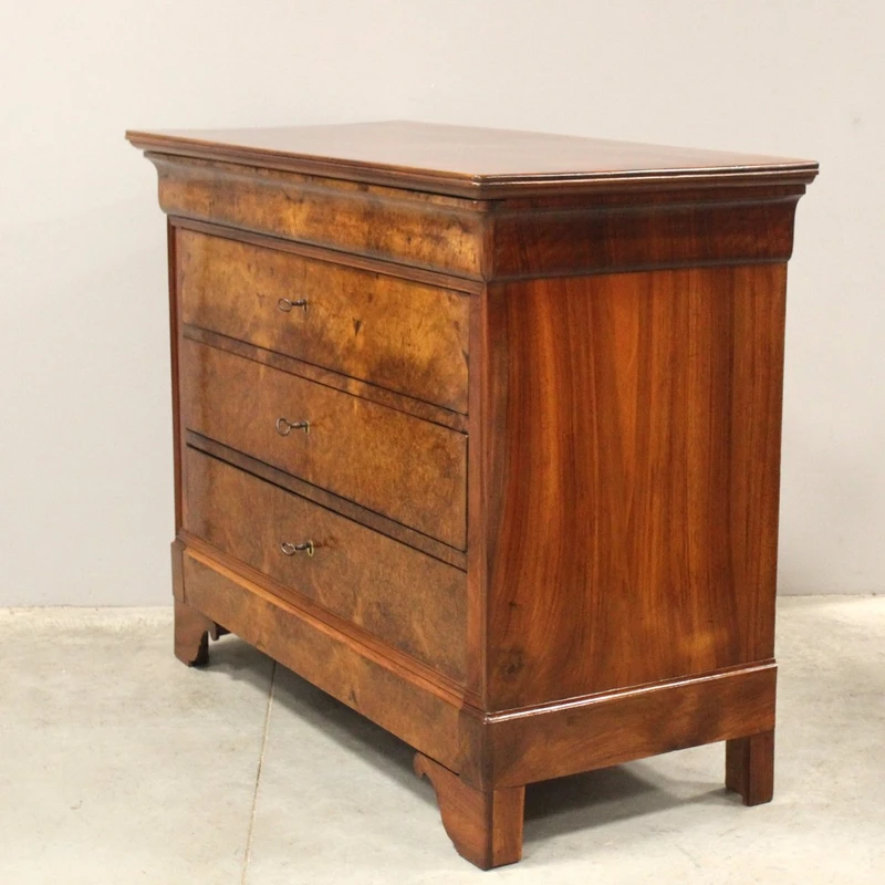 Antique 19th-century Luigi Filippo-style cappuccino-colored walnut chest of drawers