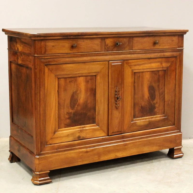 Ancien buffet Louis-Philippe en noyer, XIXe siècle