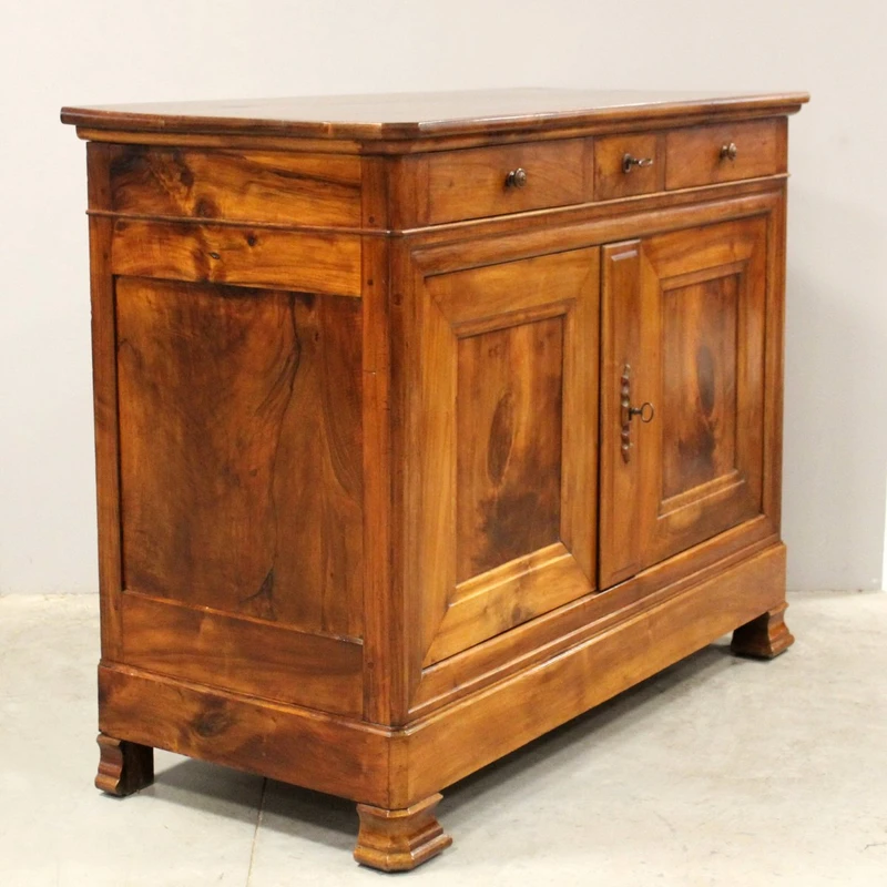 Ancien buffet Louis-Philippe en noyer, XIXe siècle