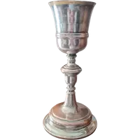 Ancien calice de messe en cuivre et laiton argenté