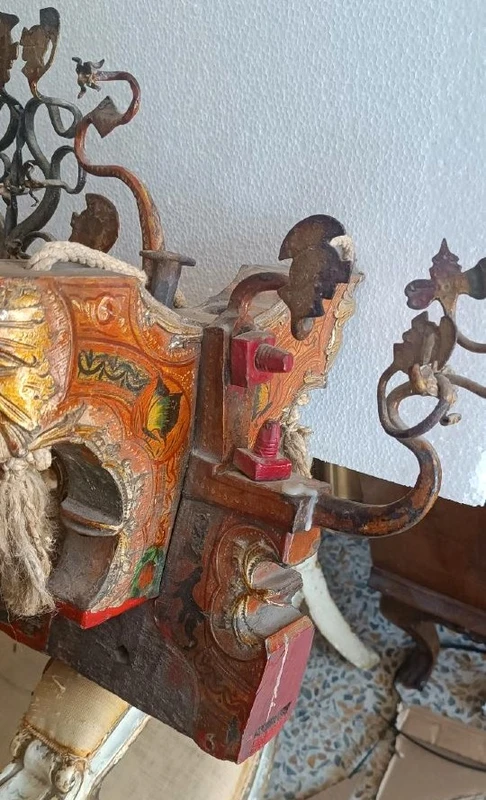 Importante parte di carretto siciliano Fratelli Vaccaro - Vizzini primi xx secolo -Lampadario