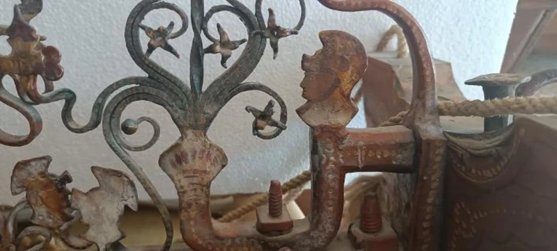 Importante parte di carretto siciliano Fratelli Vaccaro - Vizzini primi xx secolo -Lampadario
