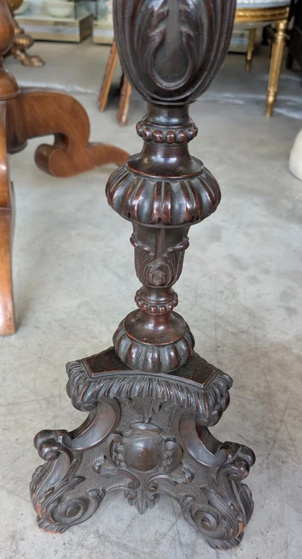 Coppia di tavolini neorinascimentali – Seconda metà del XIX secolo